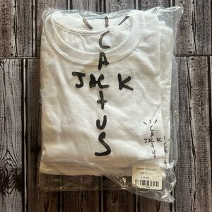 CACTUS JACK,  CJ WHITE TEE 3 - PACK, SIZE MENS LARGE, slight damage on bag